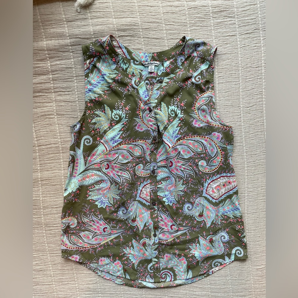 3/$8 Bundle American Eagle Paisley Print Sleeveless